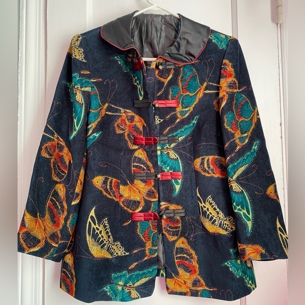Butterflies Print Jacket Blazer Lining Chinese Buttons and Round Neck Collar